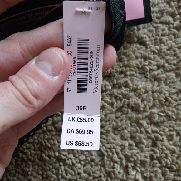 NWT VS lined demi bra - Picture 3 of 4